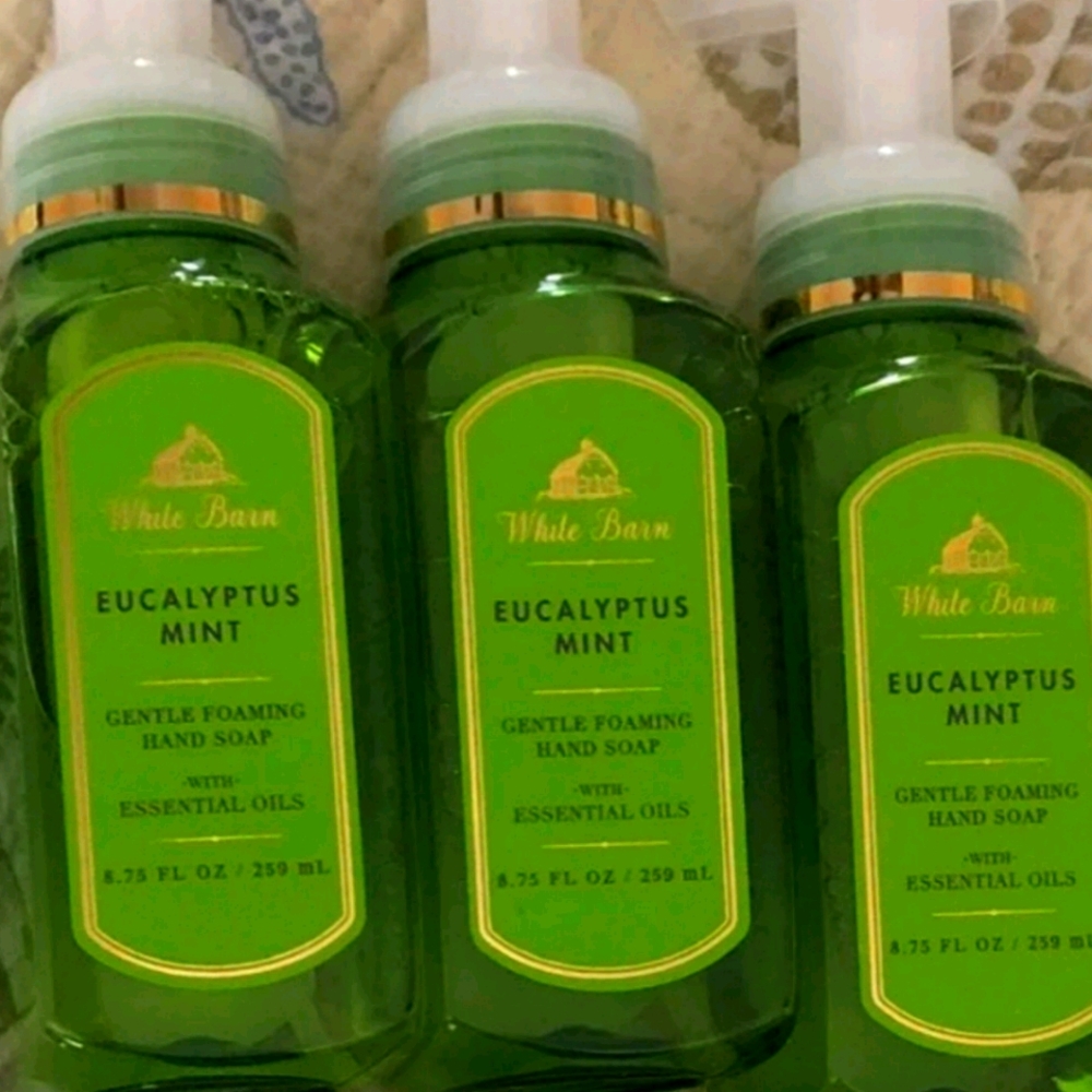 BATH AND BODY WORKS, SET OF 3 Eucalyptus Mint